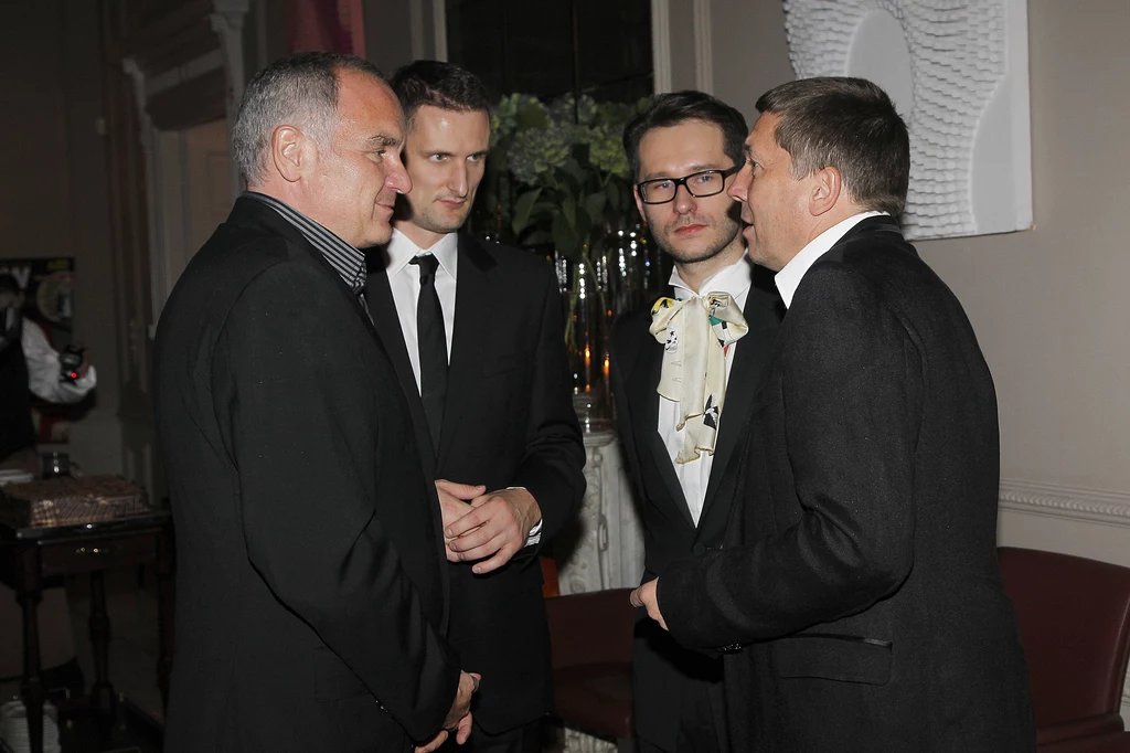 Maciej A. Brzozowski (dyrektor PR Grupy Bauer Media, Marcin Gudowicz, Wojciech Grzybała (redaktor mody i Partymix magazynu SHOW), Jacek Szmidt (redaktor naczelny magazynu Twój STYL) Maciej A. Brzozowski (dyrektor PR Grupy Bauer Media, Marcin Gudowicz, Wojciech Grzybała (redaktor mody i Partymix magazynu SHOW), Jacek Szmidt (redaktor naczelny magazynu Twój STYL)