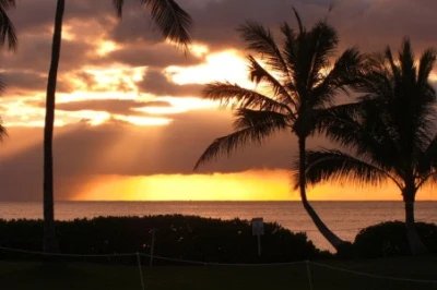Na Hawajach każdy dzień jest idealny na plażowanie lub egzotyczne wycieczki Na Hawajach każdy dzień jest idealny na plażowanie lub egzotyczne wycieczki