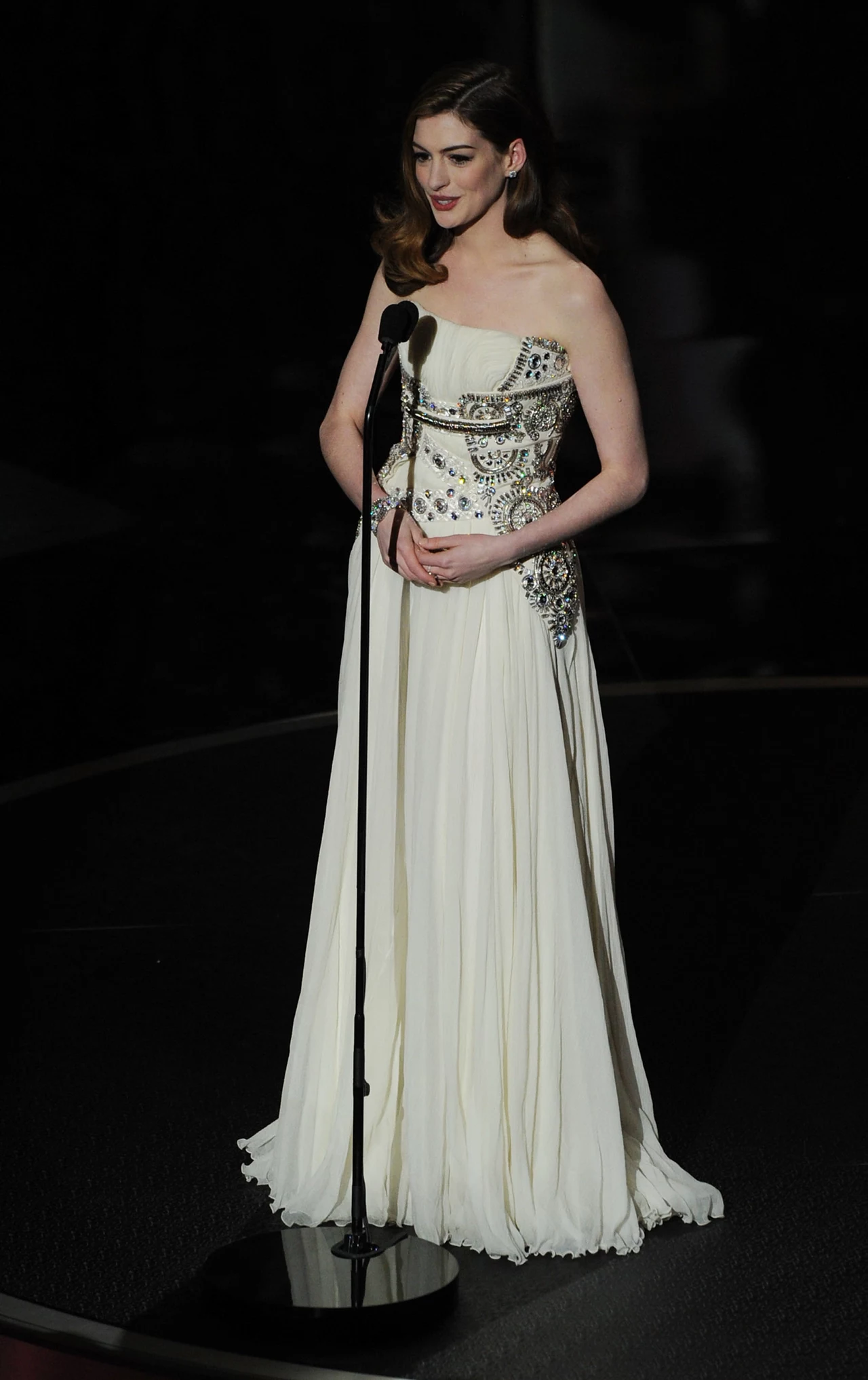 Ta kreacja pochodzi z domu mody Givenchy Haute Couture Ta kreacja pochodzi z domu mody Givenchy Haute Couture