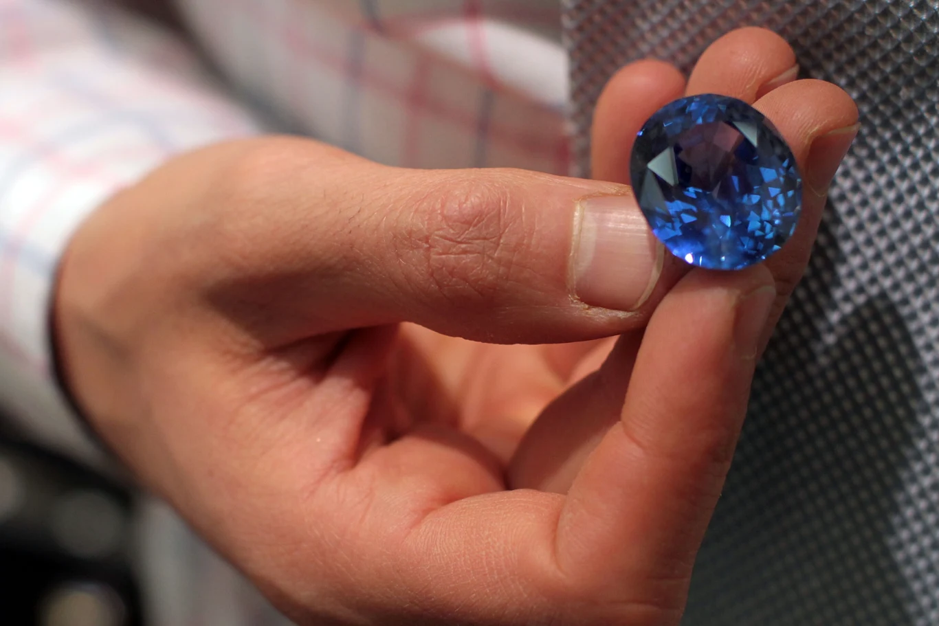 Taki pierścionek kosztuje 45 tysięcy dolarów