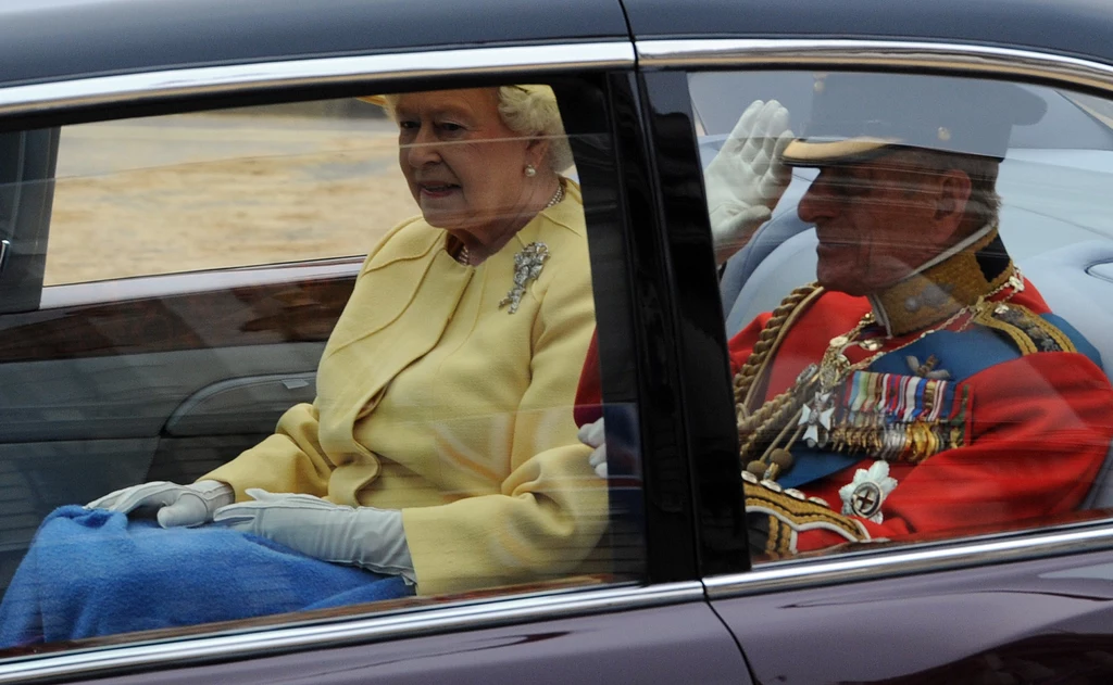Królowa Elżbieta II i książę Filip Królowa Elżbieta II i książę Filip