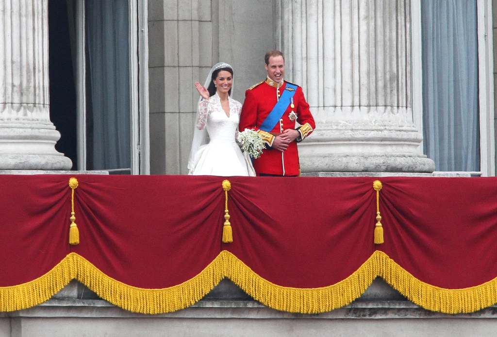 Książę William i księżna Catherine na balkonie Pałacu Buckingham Książę William i księżna Catherine na balkonie Pałacu Buckingham
