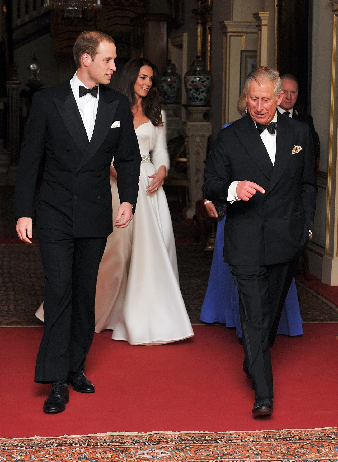 Książę Karol z Camillą, książę William z Catherine zmierzają na wieczorne przyjęcie Książę Karol z Camillą, książę William z Catherine zmierzają na wieczorne przyjęcie