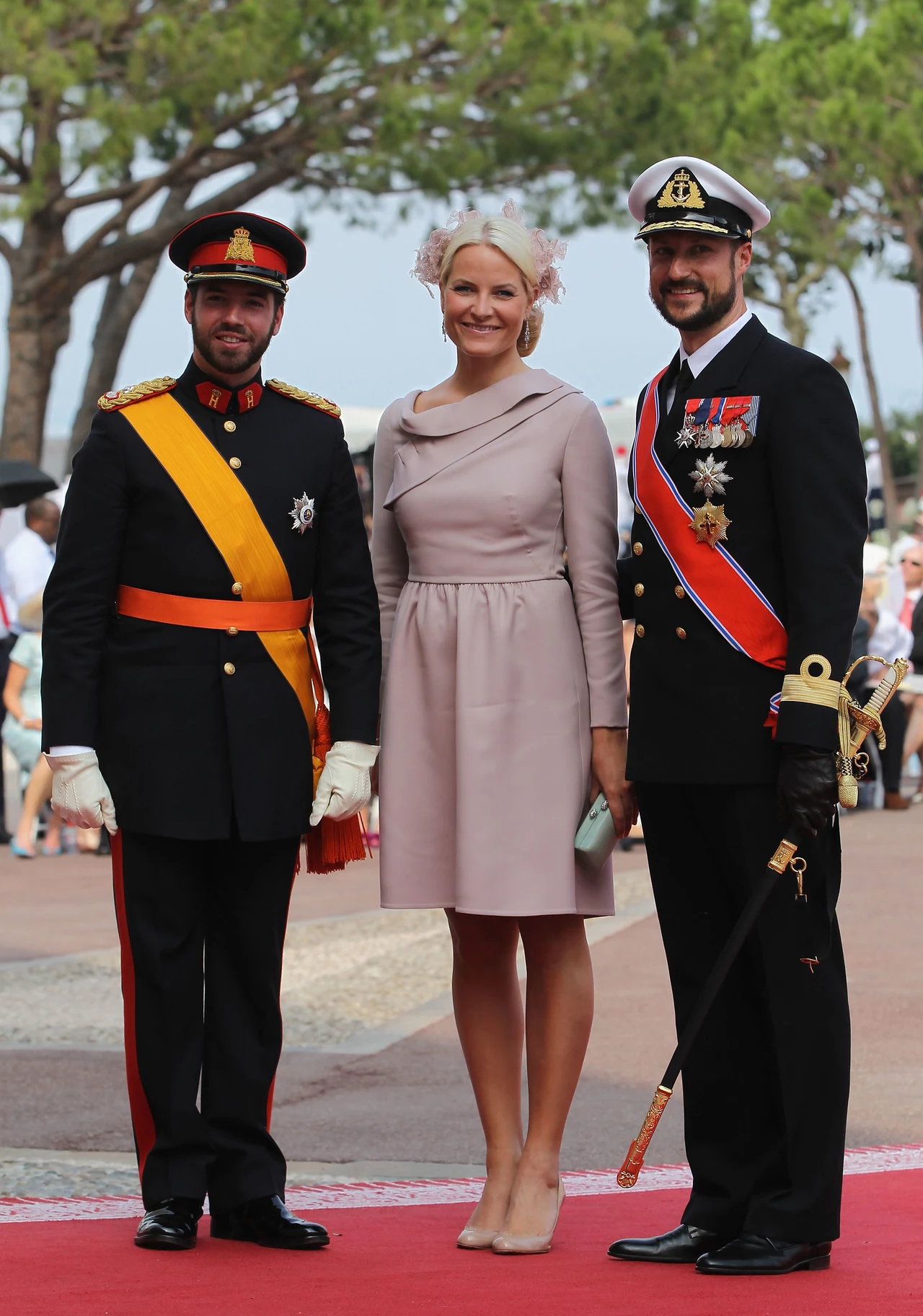 Guillaume, książę Luxemburga, księżna Mette-Marit i książę Haakon z Norwegii Guillaume, książę Luxemburga, księżna Mette-Marit i książę Haakon z Norwegii