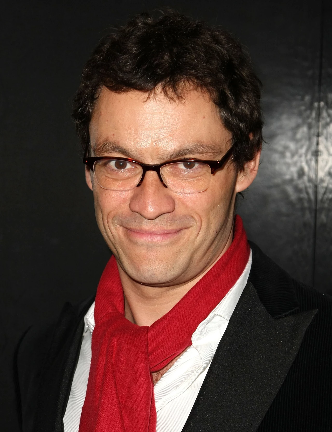 Dominic West obecnie występuje przede wszystkim na scenach londyńskich teatrów. Dominic West obecnie występuje przede wszystkim na scenach londyńskich teatrów.