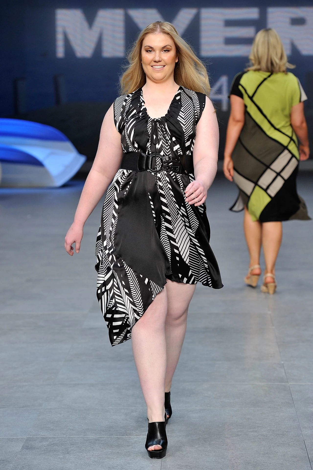 Jak wam się podobają takie modelki? Jak wam się podobają takie modelki?