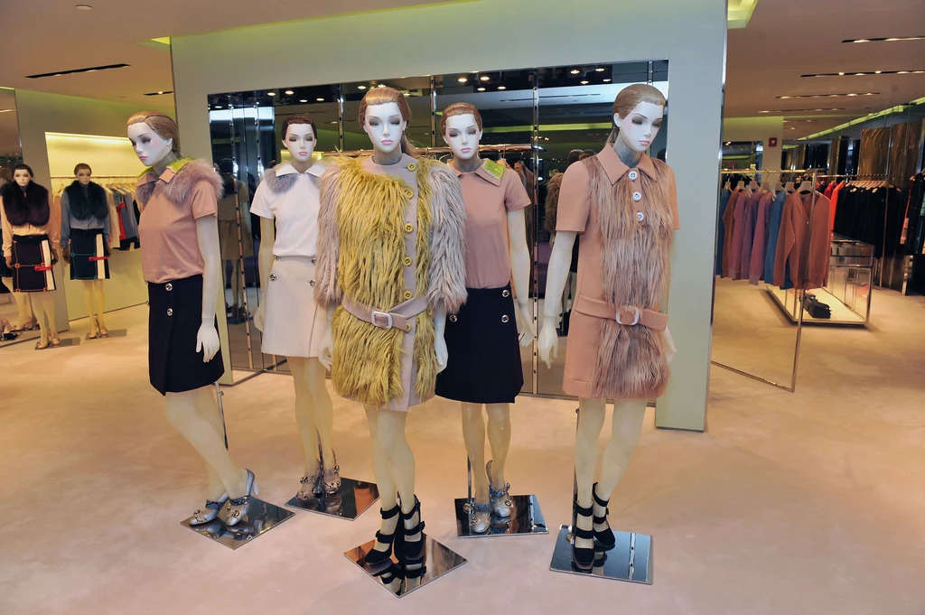 Styl i elegancja - tu na pewno z wielką przyjemnością robi się zakupy Styl i elegancja - tu na pewno z wielką przyjemnością robi się zakupy