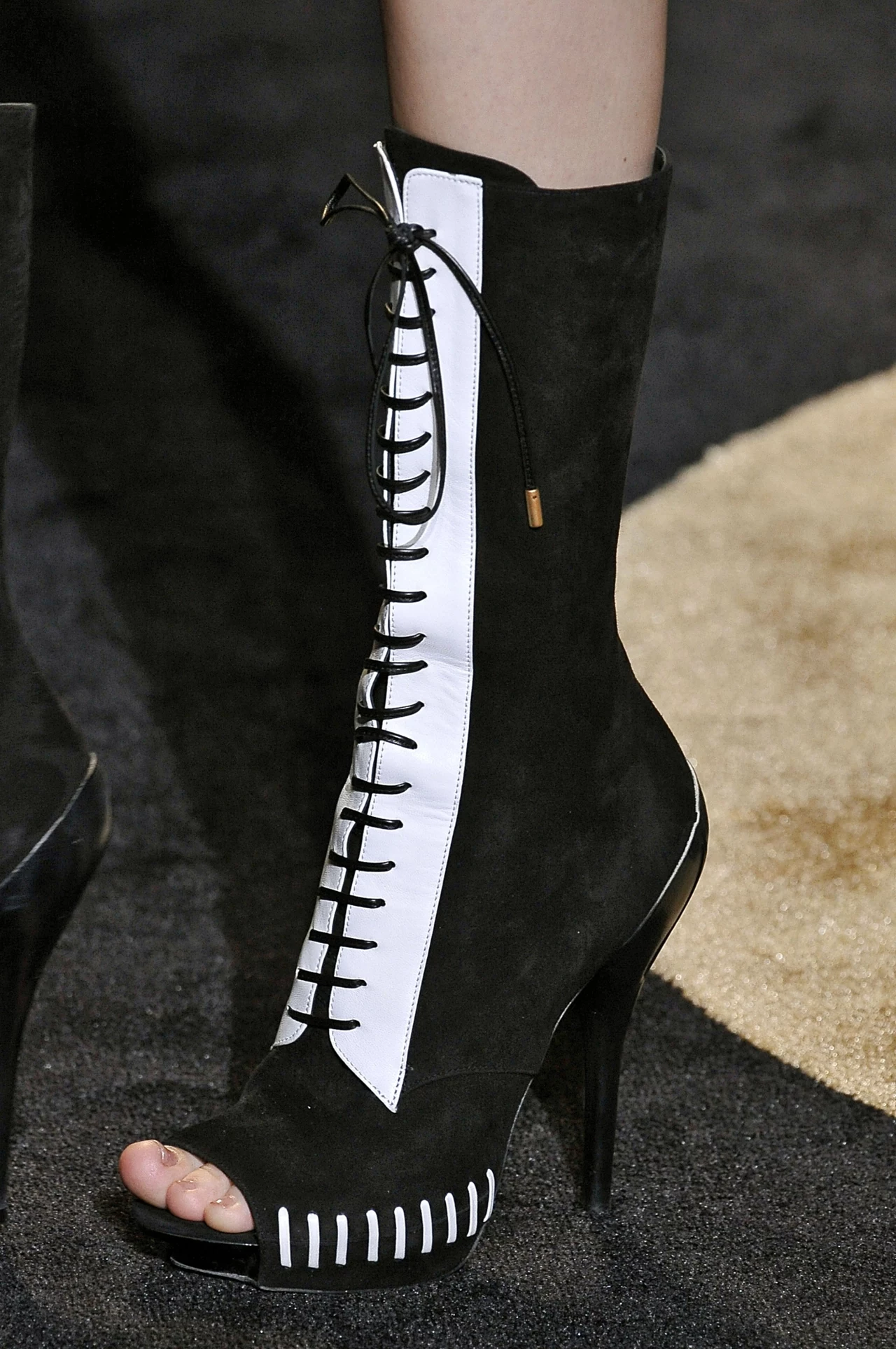 Podobają ci się takie buty? Podobają ci się takie buty?