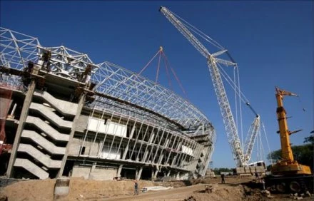 Budowa stadionu w Doniecku. Ukraińcy są o wiele przed nami. Budowa stadionu w Doniecku. Ukraińcy są o wiele przed nami.
