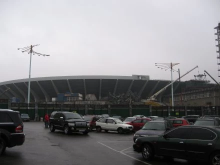 Kijów nie ociąga się, tylko buduje stadion, na którym zaplanowano rozegranie finału Euro 2012. Kijów nie ociąga się, tylko buduje stadion, na którym zaplanowano rozegranie finału Euro 2012.
