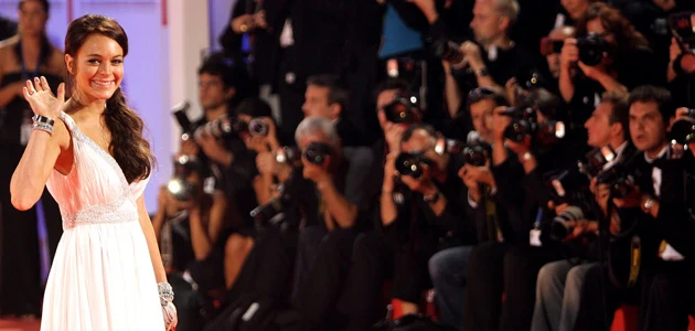 Lindsay i tłumy paparazzich, fot. Filippo Monteforte Lindsay i tłumy paparazzich, fot. Filippo Monteforte