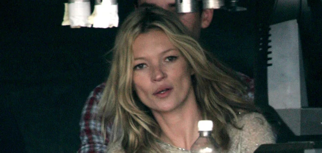 Kate Moss na festiwalu w Glastonbury, fot. Rosie Greenway