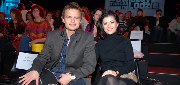 Cichopek i Hakiel na widowni show "Gwiazdy tańczą na lodzie", fot. Andrzej Szilagyi Cichopek i Hakiel na widowni show "Gwiazdy tańczą na lodzie", fot. Andrzej Szilagyi