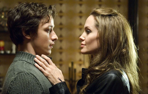 Jolie i McAvoy na planie "Wanted" Jolie i McAvoy na planie "Wanted"