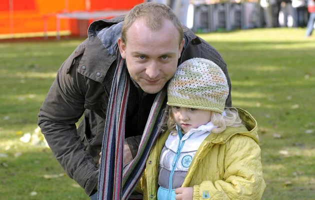 Borys Szyc z córką /fot.Dariusz Gałązka