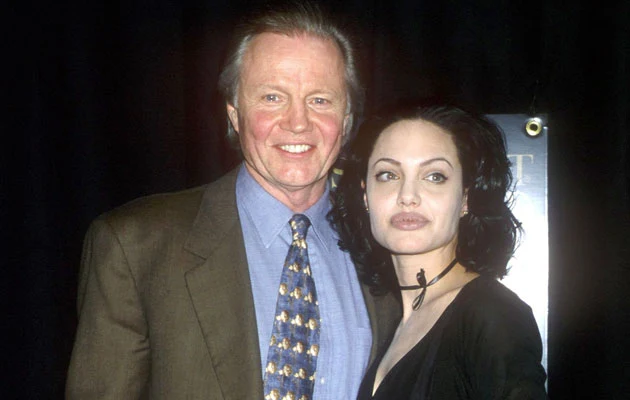 Angelina Jolie z ojcem w 2000 roku, fot. Brenda Chase