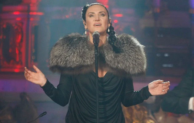 Kayah na nagraniu programu "Wielkie kolędowanie z Polsatem", fot. Andrzej Engelbrecht