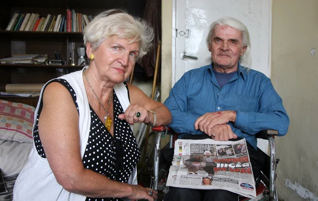 Pana Wojciecha wspiera jedynie siostra Elżbieta. Fot.Wojciech Traczyk Pana Wojciecha wspiera jedynie siostra Elżbieta. Fot.Wojciech Traczyk