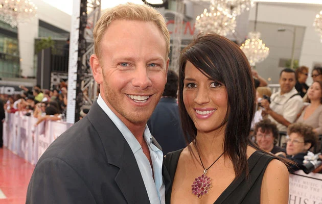 Ian Ziering z narzeczoną, fot. Kevin Winter Ian Ziering z narzeczoną, fot. Kevin Winter