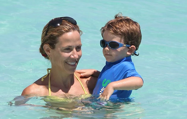 Sheryl Crow z adoptowanym synkiem Wyattem Sheryl Crow z adoptowanym synkiem Wyattem