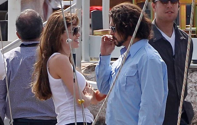 Angelina Jolie i Johnny Depp na planie Angelina Jolie i Johnny Depp na planie
