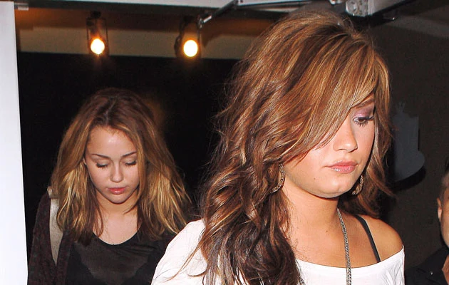 Demi Lovato z Miley Cyrus