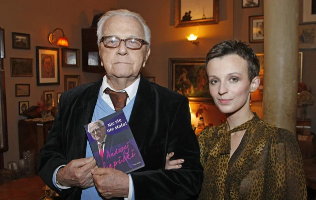 Książka Andrzeja Łapickiego "Nic się nie stało" jest hitem, fot.Engelbrecht Książka Andrzeja Łapickiego "Nic się nie stało" jest hitem, fot.Engelbrecht