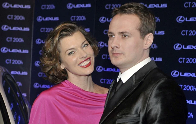Mila Jovovich i przejęty Paweł Małaszyński, fot.Michał Baranowski, Jacek Kurnikowski Mila Jovovich i przejęty Paweł Małaszyński, fot.Michał Baranowski, Jacek Kurnikowski