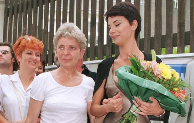 Edyta Górniak z mamą w 1997 roku, fot. Mieczyslaw Wlodarski /REPORTER Edyta Górniak z mamą w 1997 roku, fot. Mieczyslaw Wlodarski /REPORTER