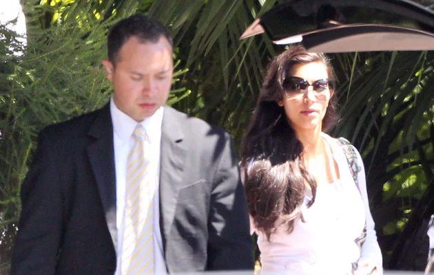 Kim Kardashian ze świeżo poślubionym Krisem Kim Kardashian ze świeżo poślubionym Krisem