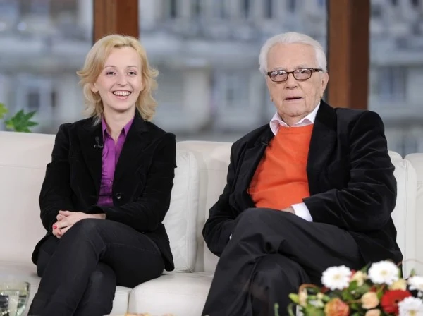 Zostali parą po trzech miesiącach znajomości, po sześciu małżeństwem. Zaręczyny były "ciche i skromne". Szybki ślub cywilny odbył się w Sokołowie Podlaskim. Fot.Jan Bielecki