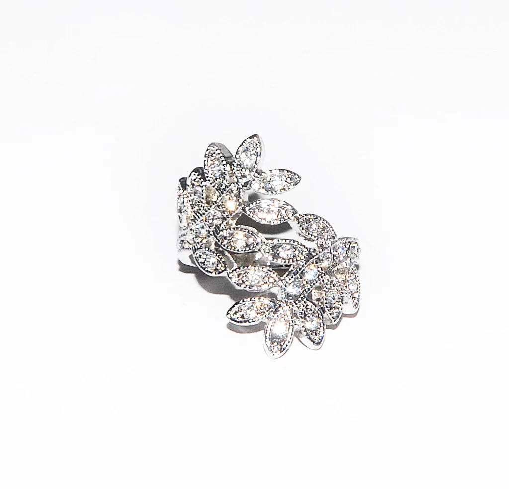 Kolekcja biżuterii diva Silver Diamante