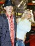 Pamela Anderson i Kid Rock na premierze filmu "8 Mile"