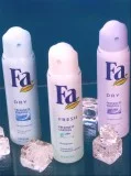 Nowe dezodoranty - Oxygen i Crystal - oferowane są w serii Fa Dry