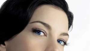 Liv Tyler w makijażu Givenchy