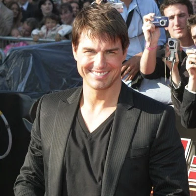 Tom Cruise spóźnił się ze sprzedażą zdjęć swojej córeczki