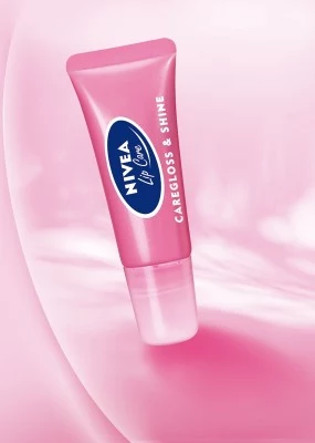 Błyszczyk Pink CareGloss&Shine NIVEA Lip Care
