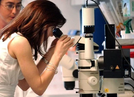 Nie ma leku na mukowiscydozę, ale wczesna diagnoza i odpowiednia terapia mogą poprawić jakość życia Nie ma leku na mukowiscydozę, ale wczesna diagnoza i odpowiednia terapia mogą poprawić jakość życia