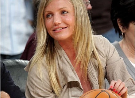 Cameron Diaz na meczu koszykówki