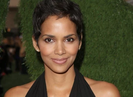 Halle Berry  stosuje dietę pięciu czynników