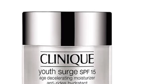 Clinique Youth Surge  SPF15 Age Decelarating Moisturizer