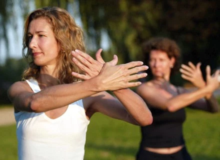 Body combat to energetyczna kompilacja zawierająca ruchy wzięte ze sztuk walk Wschodu