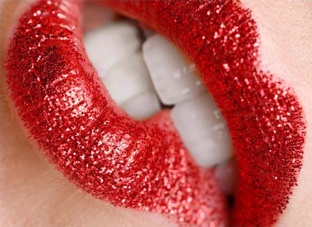 Czerwone usta sa symbolem atrakcyjności / fot. Face&Body Institute