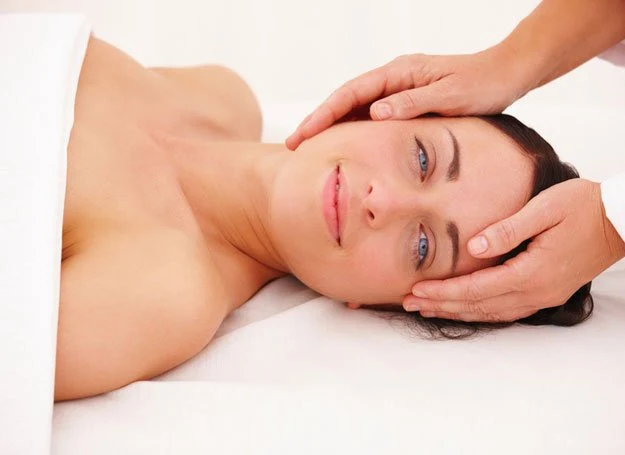 Głęboki peeling - tak można najkrócej opisać mikrodermabrazję Głęboki peeling - tak można najkrócej opisać mikrodermabrazję
