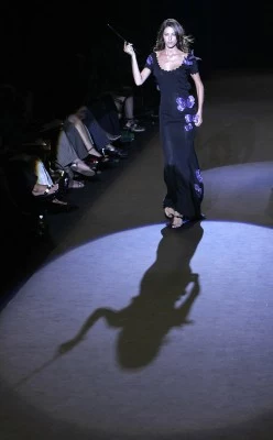 Tydzień Mody w Nowym Jorku, wiosna 2006, kreacja: Zang Toi, fot. AFP Tydzień Mody w Nowym Jorku, wiosna 2006, kreacja: Zang Toi, fot. AFP