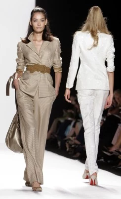 Tydzień Mody w Nowym Jorku, wiosna 2006, kreacja: Bill Blass, fot. AFP Tydzień Mody w Nowym Jorku, wiosna 2006, kreacja: Bill Blass, fot. AFP
