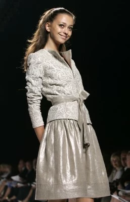 Tydzień Mody w Nowym Jorku, wiosna 2006, kreacja: Bill Blass, fot. AFP Tydzień Mody w Nowym Jorku, wiosna 2006, kreacja: Bill Blass, fot. AFP