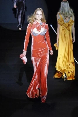 Sonia Rykiel - propozycje na wieczór. Zobacz też: "Złota suknia na bal sylwestrowy" fot. East News/ Zeppelin Sonia Rykiel - propozycje na wieczór. Zobacz też: "Złota suknia na bal sylwestrowy" fot. East News/ Zeppelin