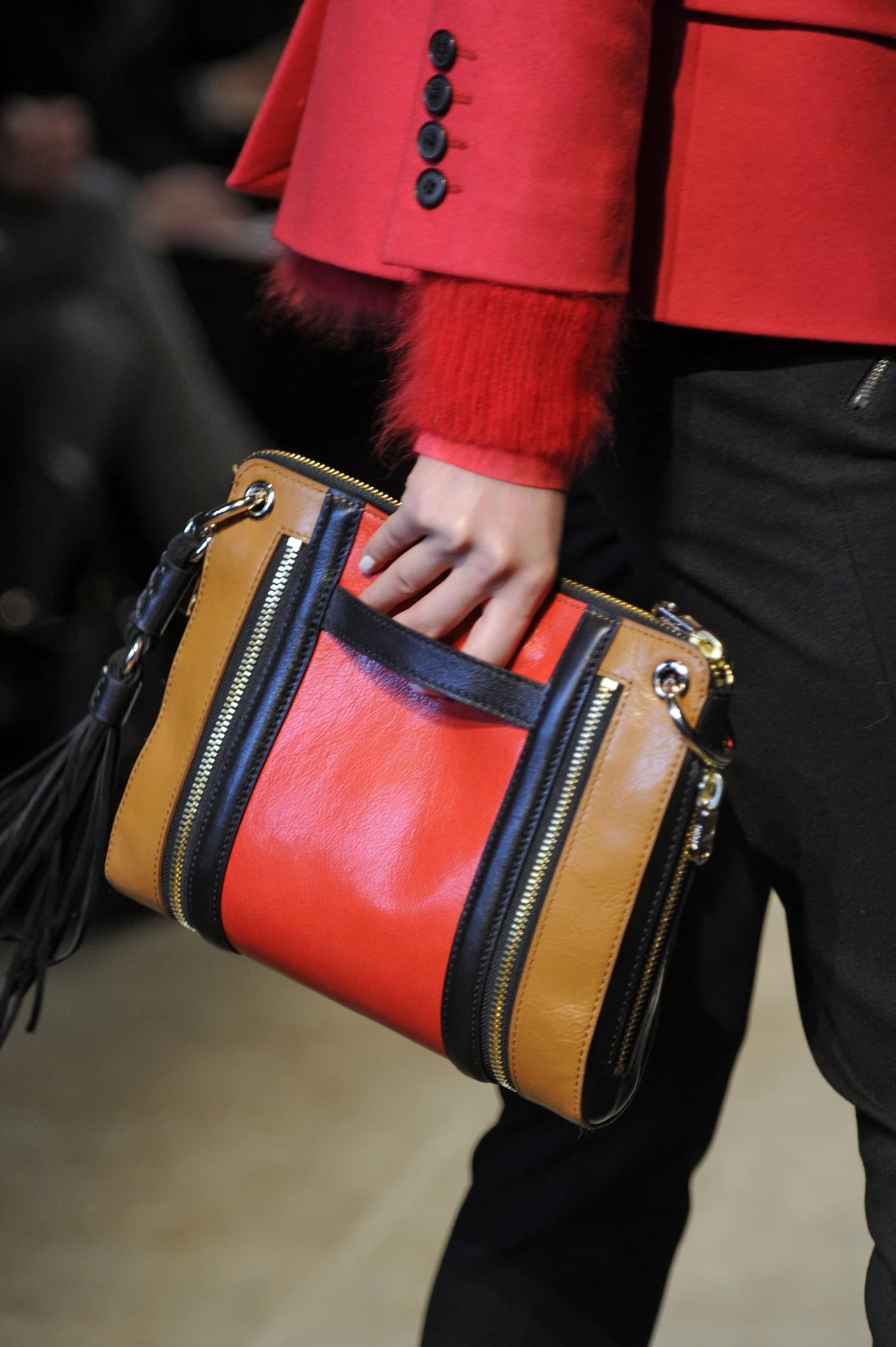 DKNY