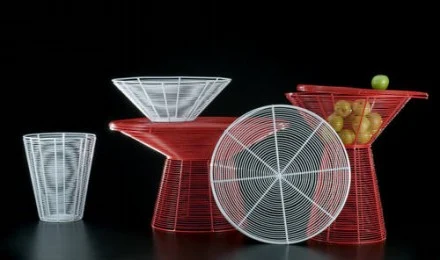 Zestaw mebli TaTu, proj. Stephen Burks we współpracy z artystami z Afryki Południowej oraz Zimbabwe. Artecnica